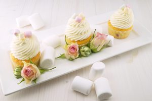 cupcakes-1850628_1920